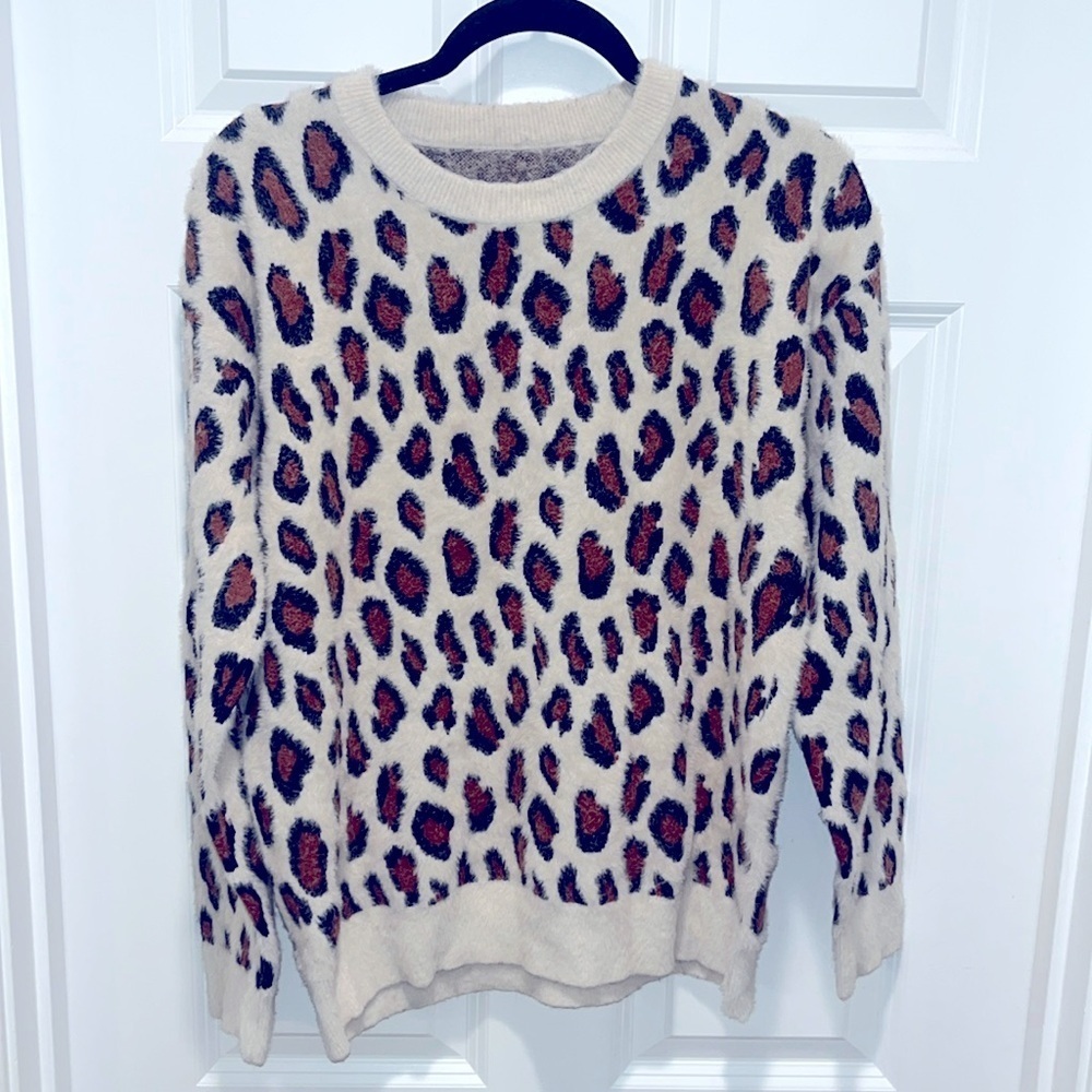 Boutique leopard sweater animal print eyelash soft Crewneck pullover cream brown